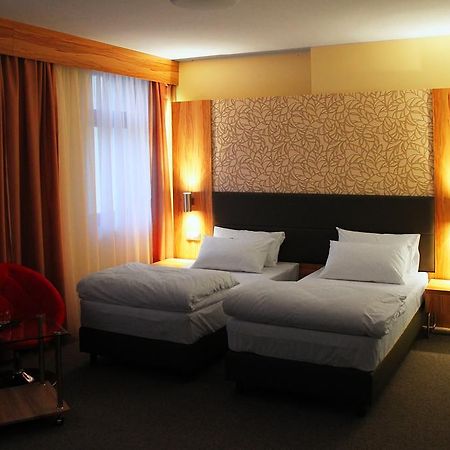 Hotel Przy Baszcie 웨그니차 객실 사진