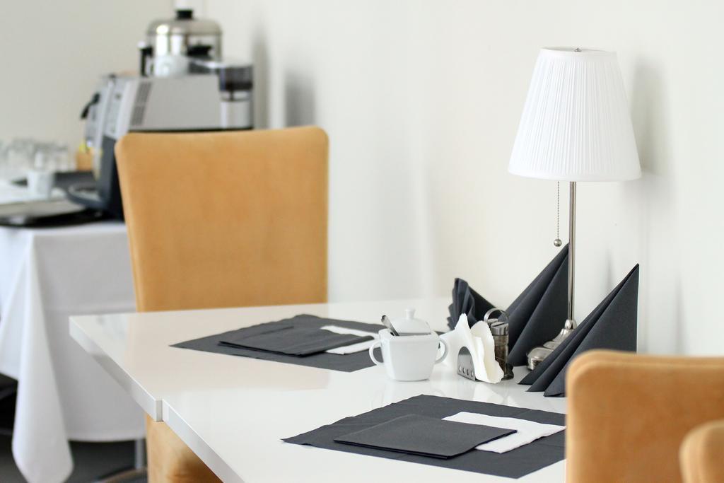 Hotel Przy Baszcie 웨그니차 외부 사진