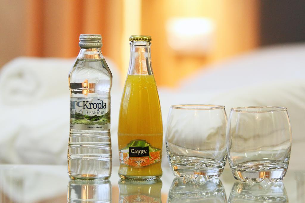 Hotel Przy Baszcie 웨그니차 외부 사진